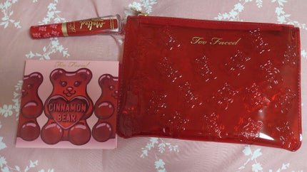ダイヤモンドライト ハイライター ブラシ/Too Faced/メイクブラシを使ったクチコミ(2枚目)