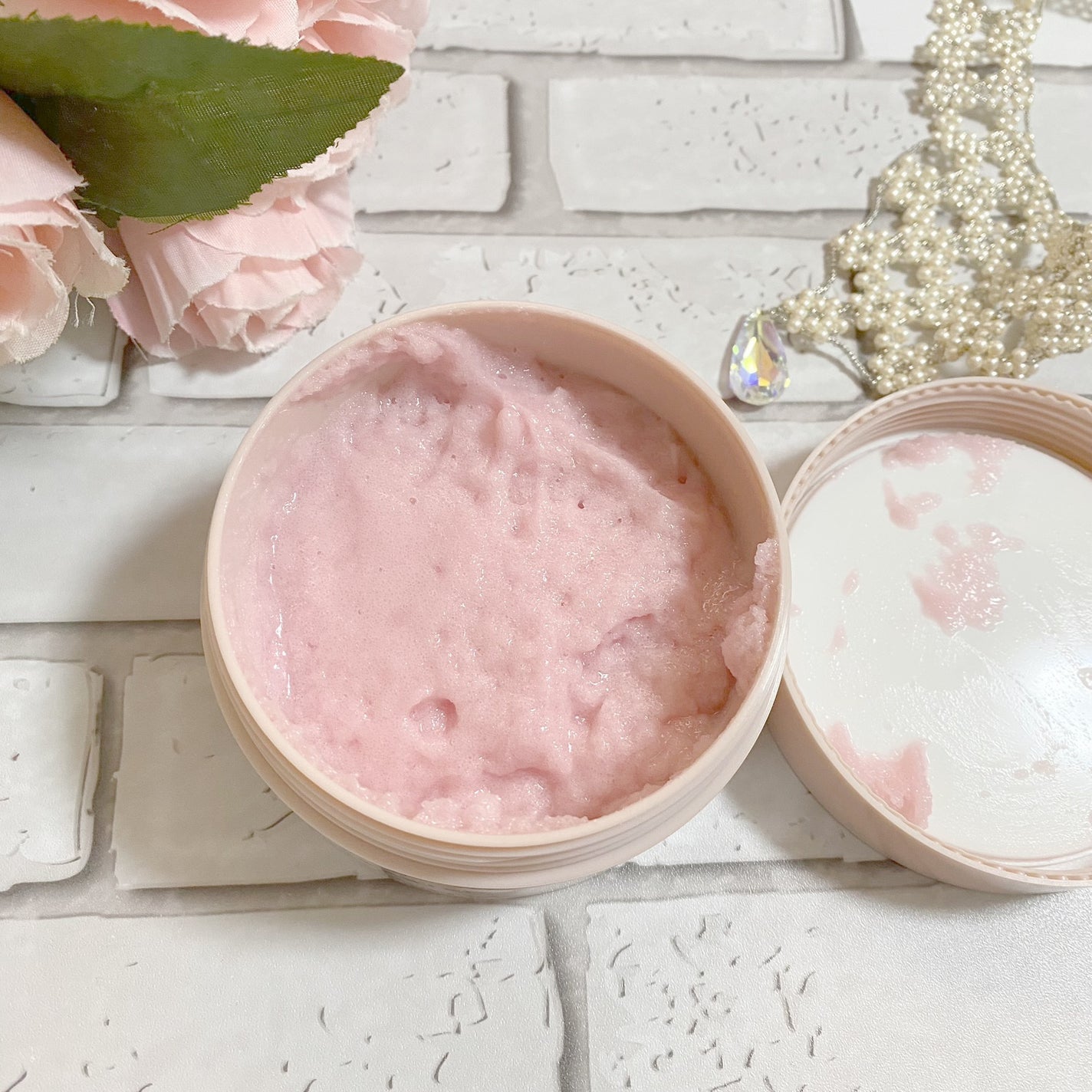 Q+Me スウィート ボム タラソ スクラブ/AGARISM/バスト・ヒップケアを使ったクチコミ(2枚目)