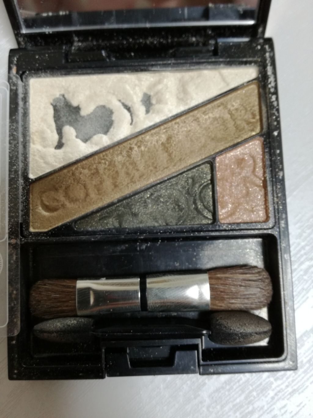 ビューティオーラアイズ/コフレドール/アイシャドウパレットを使ったクチコミ（1枚目）