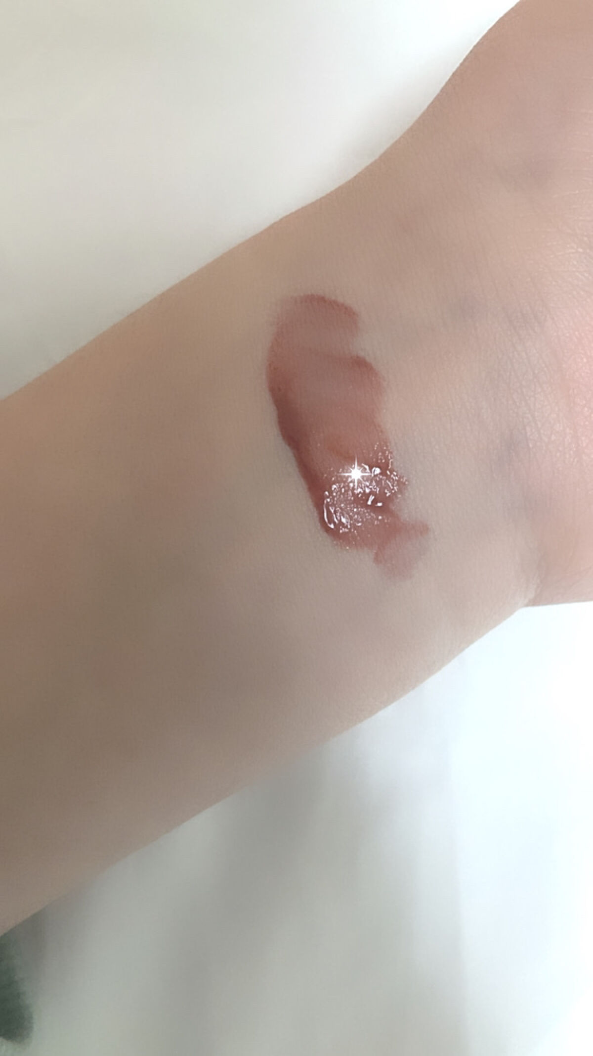 ジューシーラスティングティント/rom&nd/リップティントを使ったクチコミ（3枚目）