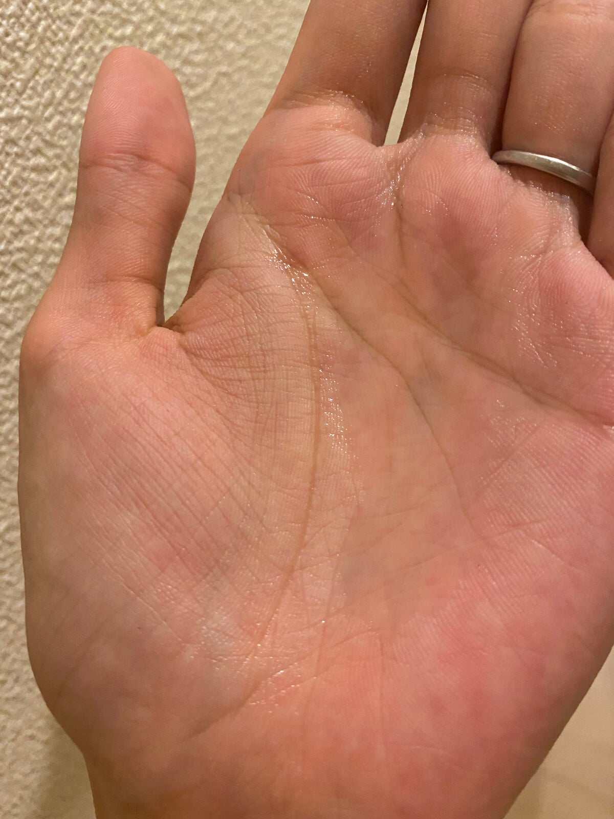 CCオイル/エッセンシャル/ヘアオイルを使ったクチコミ(3枚目)