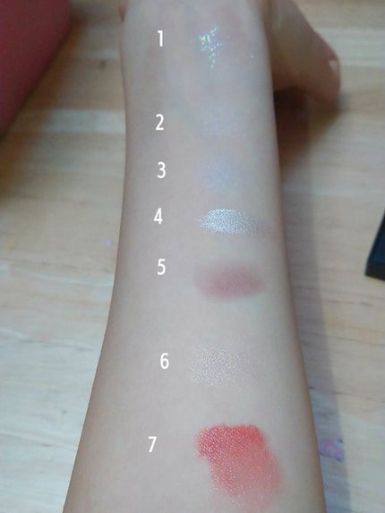 and us ウィンターコフレパレット/3COINS/メイクアップキットを使ったクチコミ(5枚目)