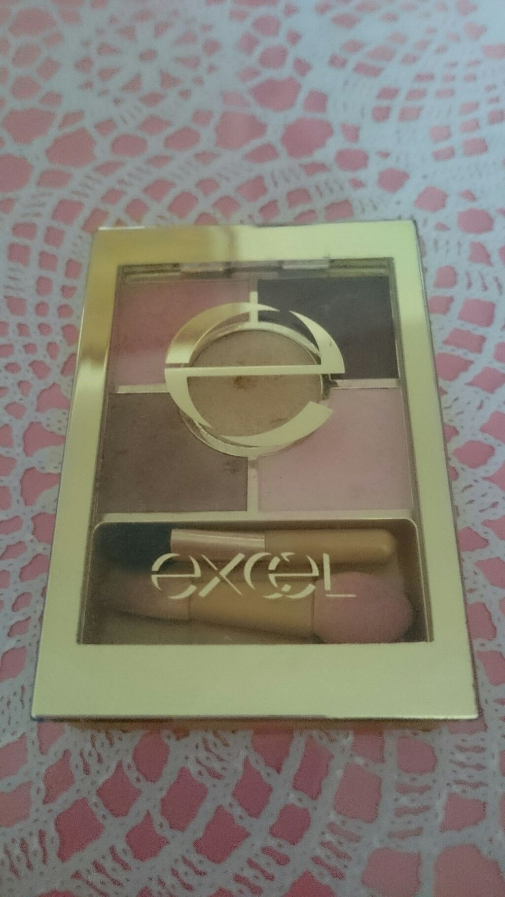 ファイブレイヤーズシャドウ N FS02 スイートピンク/excel/アイシャドウパレットを使ったクチコミ（1枚目）