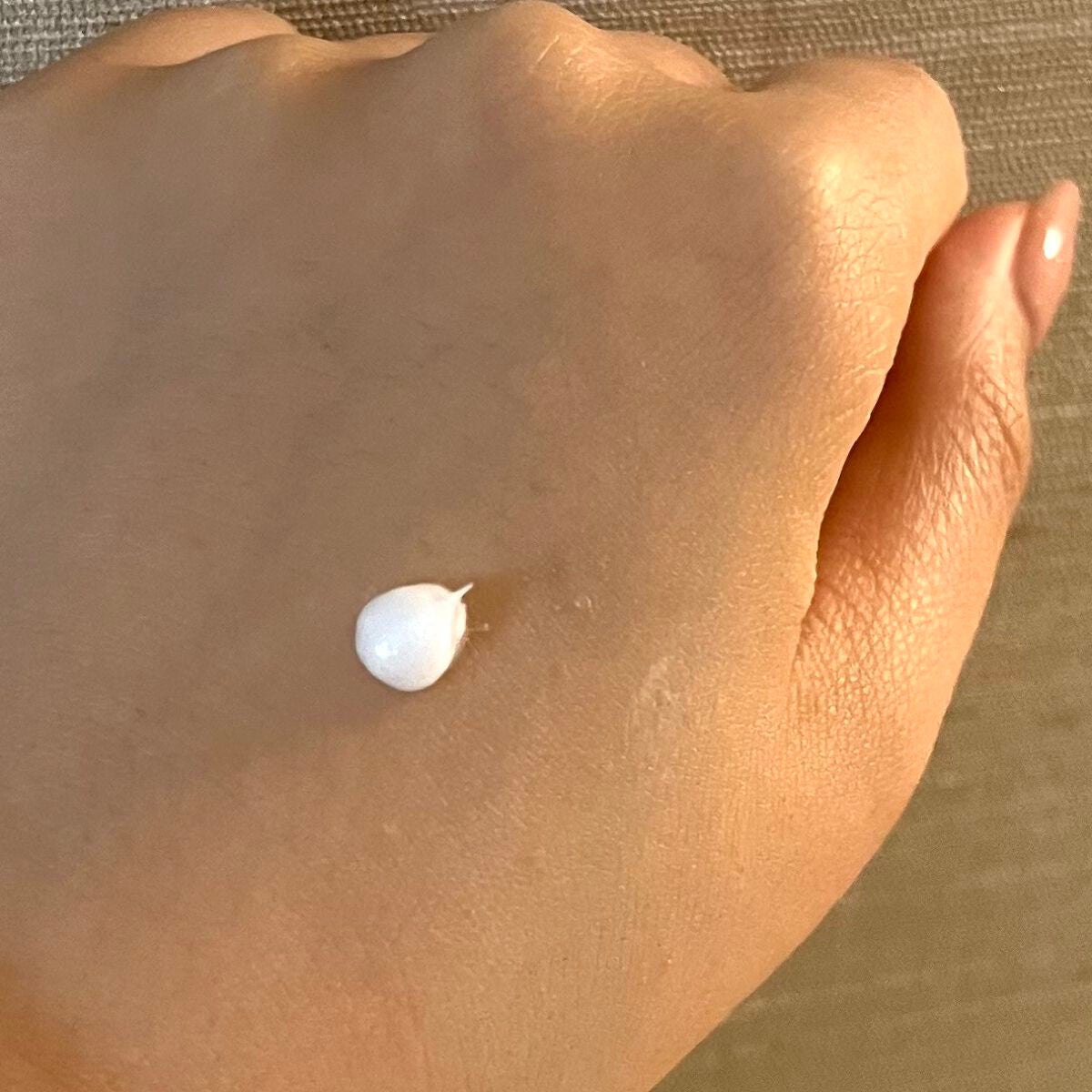 ヴァセリン アドバンスドリペア ボディローション 無香料/ヴァセリン/ボディローションを使ったクチコミ(2枚目)