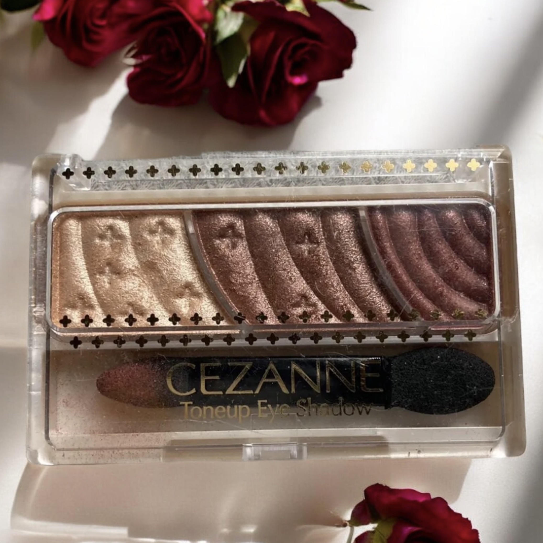トーンアップアイシャドウ/CEZANNE/アイシャドウパレットを使ったクチコミ（2枚目）