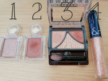 シャドーカスタマイズ/MAJOLICA MAJORCA/単色アイシャドウを使ったクチコミ(3枚目)