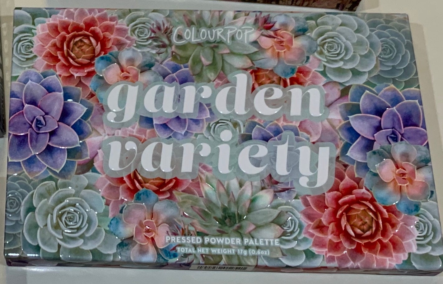 ガーデン バラエティ アイシャドウ パレット/ColourPop/アイシャドウパレットを使ったクチコミ(3枚目)