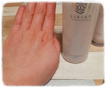 LIVIUS LIVIUS 化粧水のクチコミ「LIVIUS
LIVIUS 化粧水
200ml ￥11000-

さらさらっとしたテクスチャー.....」（3枚目）