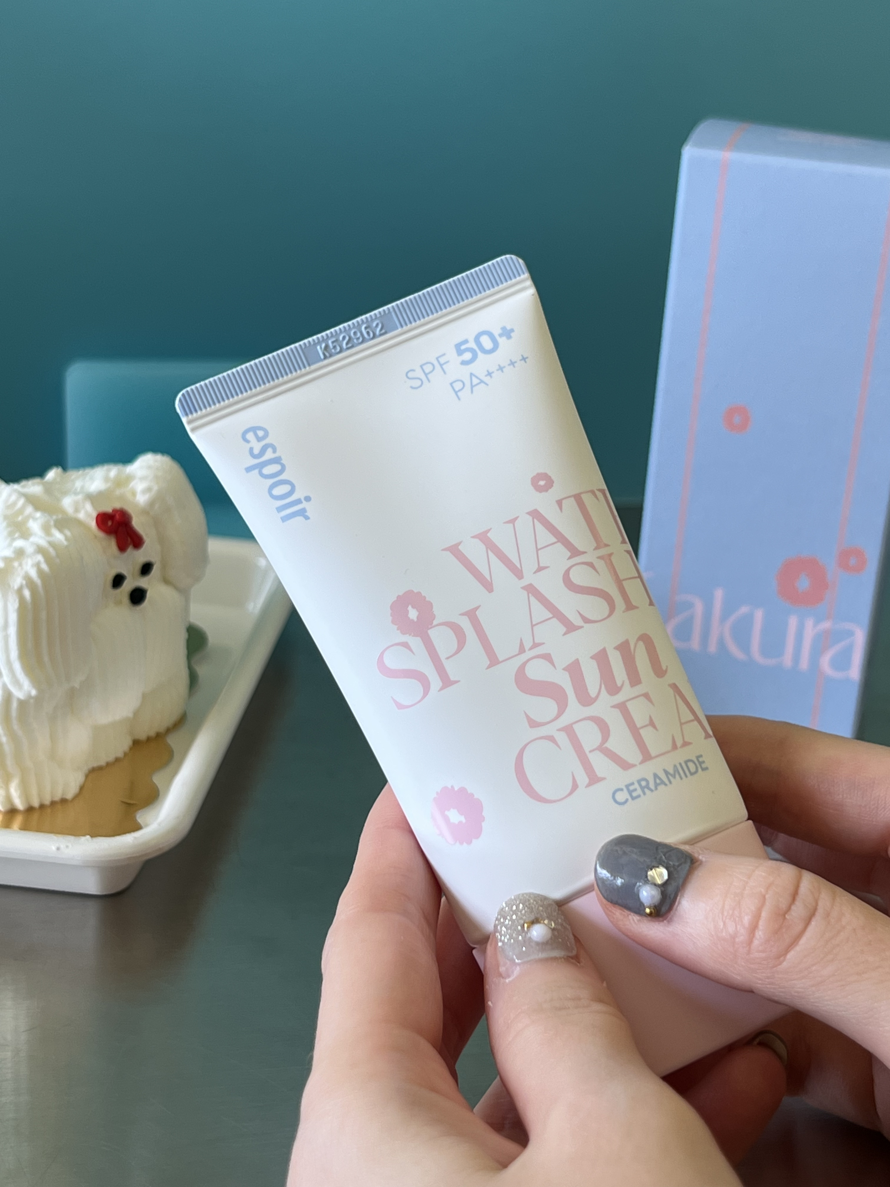 大好きなエスポアのサンクリームから
桜エディションが登場🌸


エスポアのサンクリームって
とにかく水分量がたっぷりで
どの季節も、肌にずっと潤いをもたらしてくれて
大好きな商品✨


たぶん3〜4年くらいはずっとリピ買いしてる
大好きな