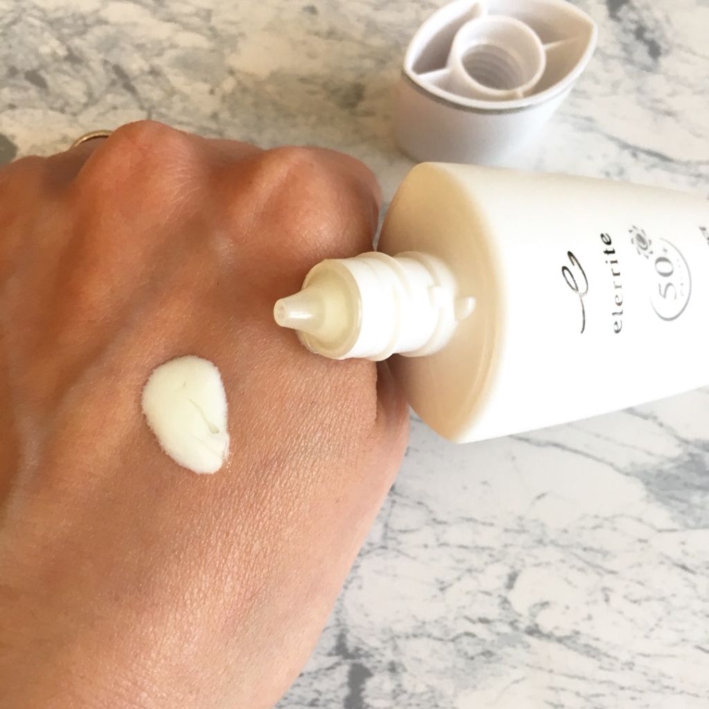 エタリテ デュアル プロテクト フォース50N/シャルレ/日焼け止め・UVケアを使ったクチコミ(2枚目)