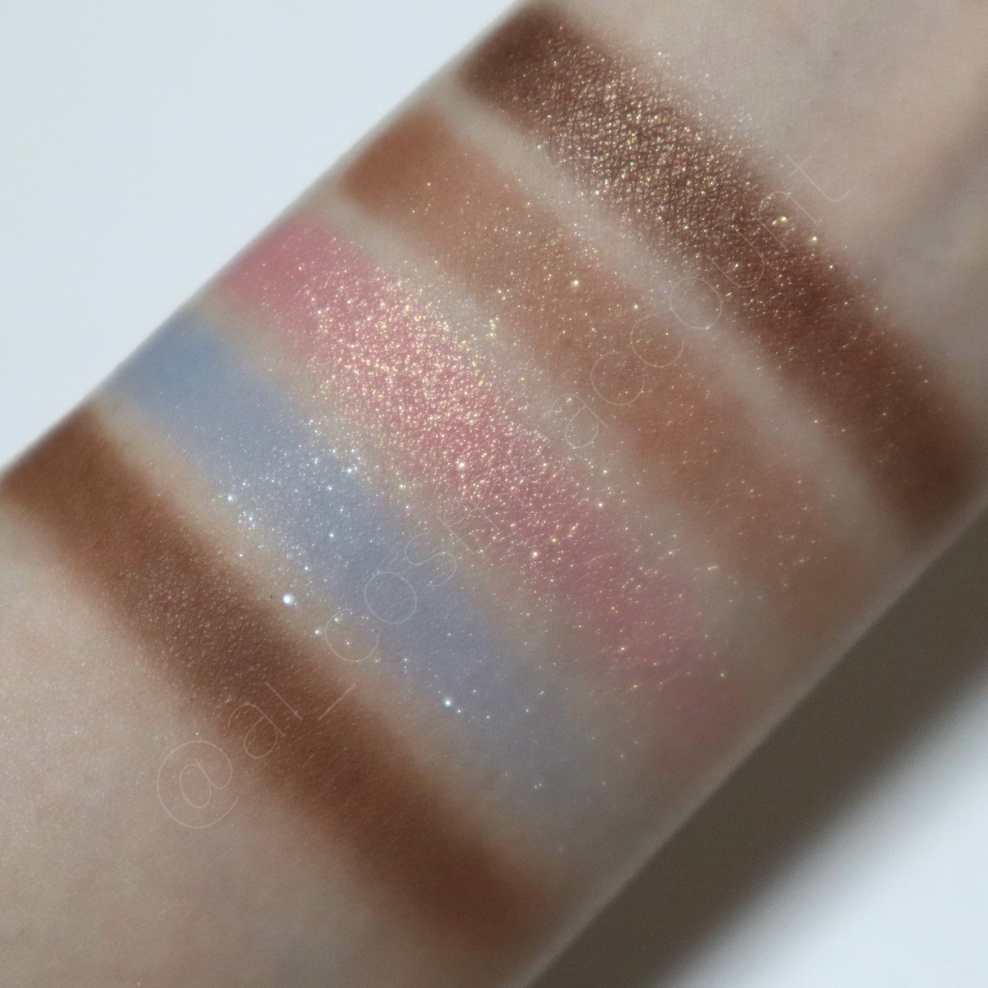 ニューデップスアイシャドウパレット/hince/アイシャドウパレットを使ったクチコミ(5枚目)