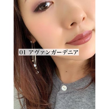 BOBBI BROWN リュクス ディファイニング リップスティックのクチコミ「*
*
#ボビイブラウン
#リュクスディファイニングリップスティック

01 アウ.....」（2枚目）