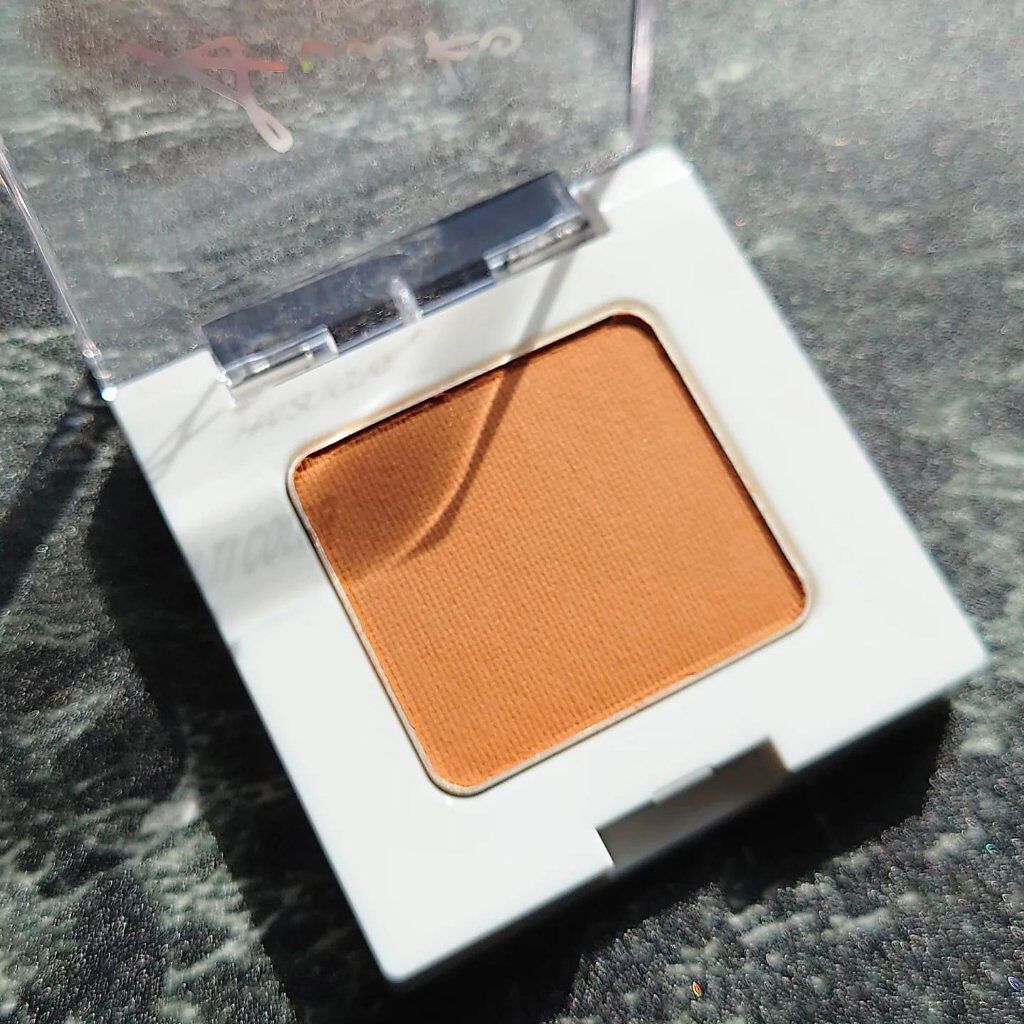 SUIKOミネラルマルチカラー/SUIKO HATSUCURE/単色アイシャドウを使ったクチコミ（2枚目）