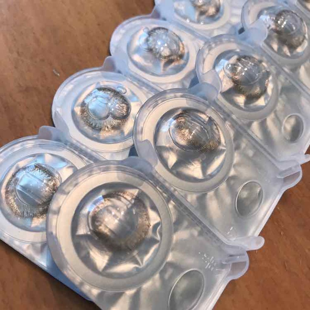 マンスリーシリーズ/PLAY/UP/１ヶ月（１MONTH）カラコンを使ったクチコミ（2枚目）