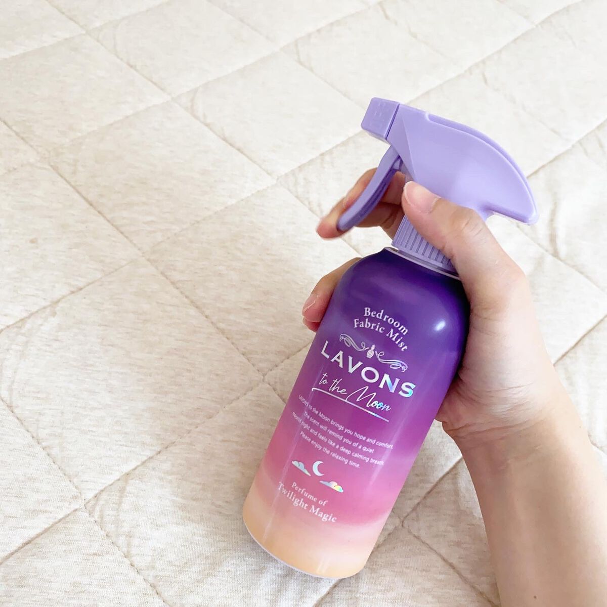 トゥザムーン ベッドルーム＆ファブリックミスト トワイライトマジックの香り/ラボン/ファブリックミストを使ったクチコミ（3枚目）
