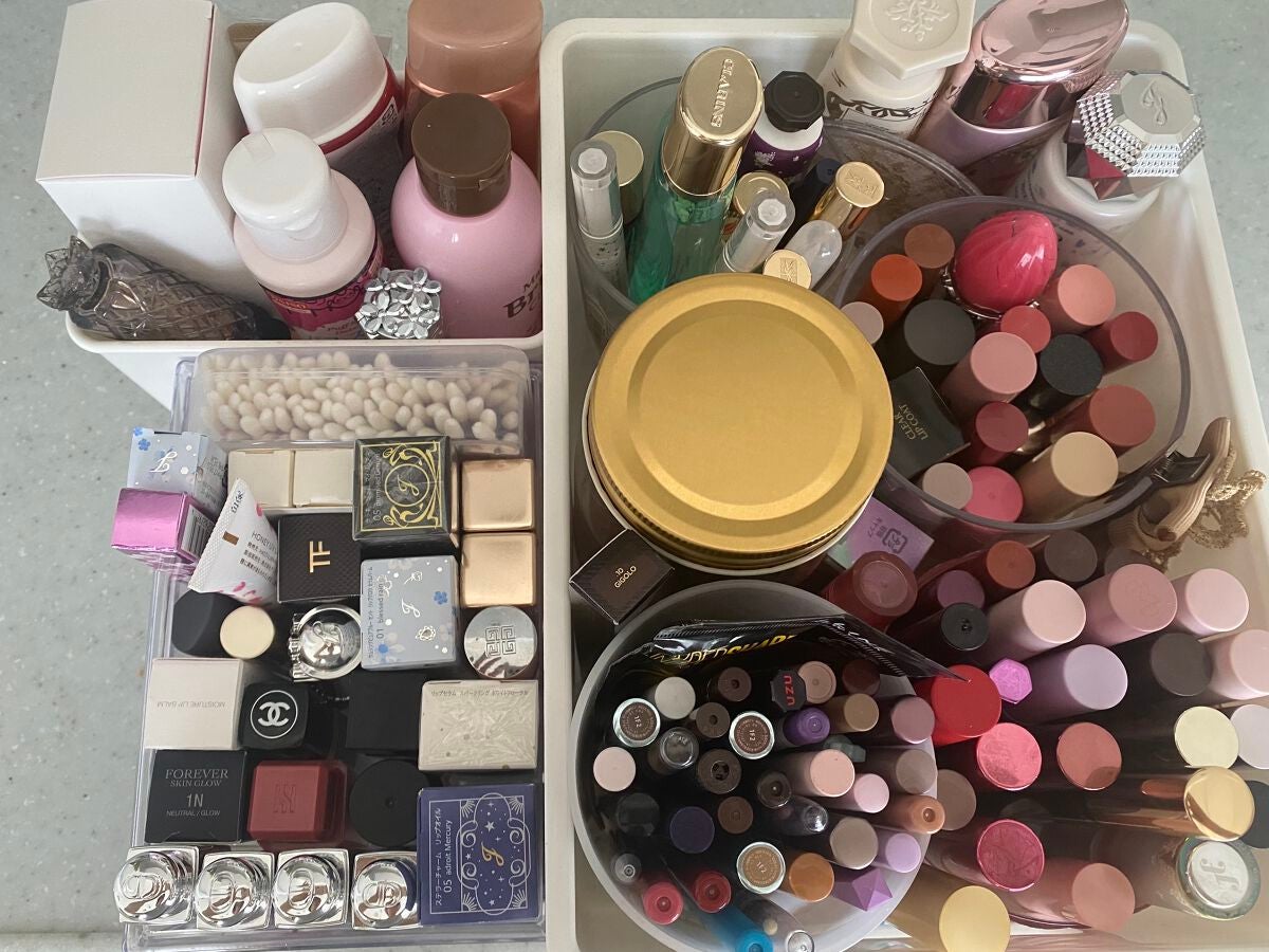 ぷぅぴぃ《紫コス部💜💗》 on LIPS 「リビングにある私のコスメ収納1部⭐️#RUさまからのリクエスト..」(4枚目)