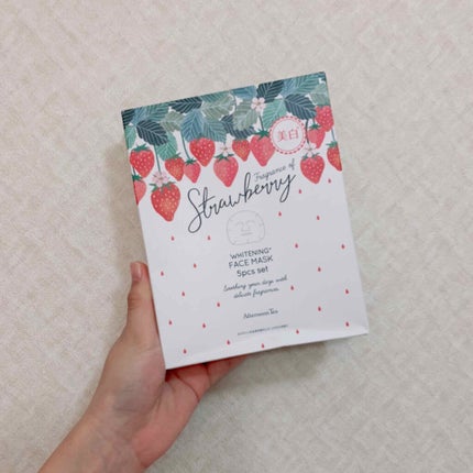 アフタヌーンティー WHITENING FACE MASKのクチコミ「アフタヌーンティーWHITENING FACE MASK
セールになっていたので思い切って購.....」(1枚目)