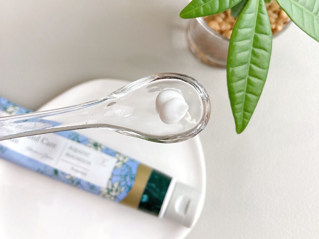 RaW Hand Care Cream(Aquatic Magnolia)/SWATi MARBLe/ハンドクリームを使ったクチコミ(2枚目)