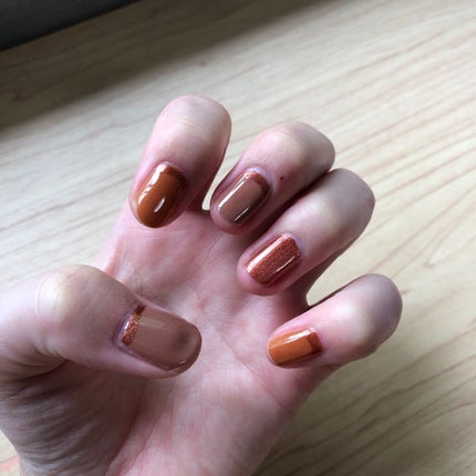 カラフルネイルズ/キャンメイク/マニキュアを使ったクチコミ(2枚目)