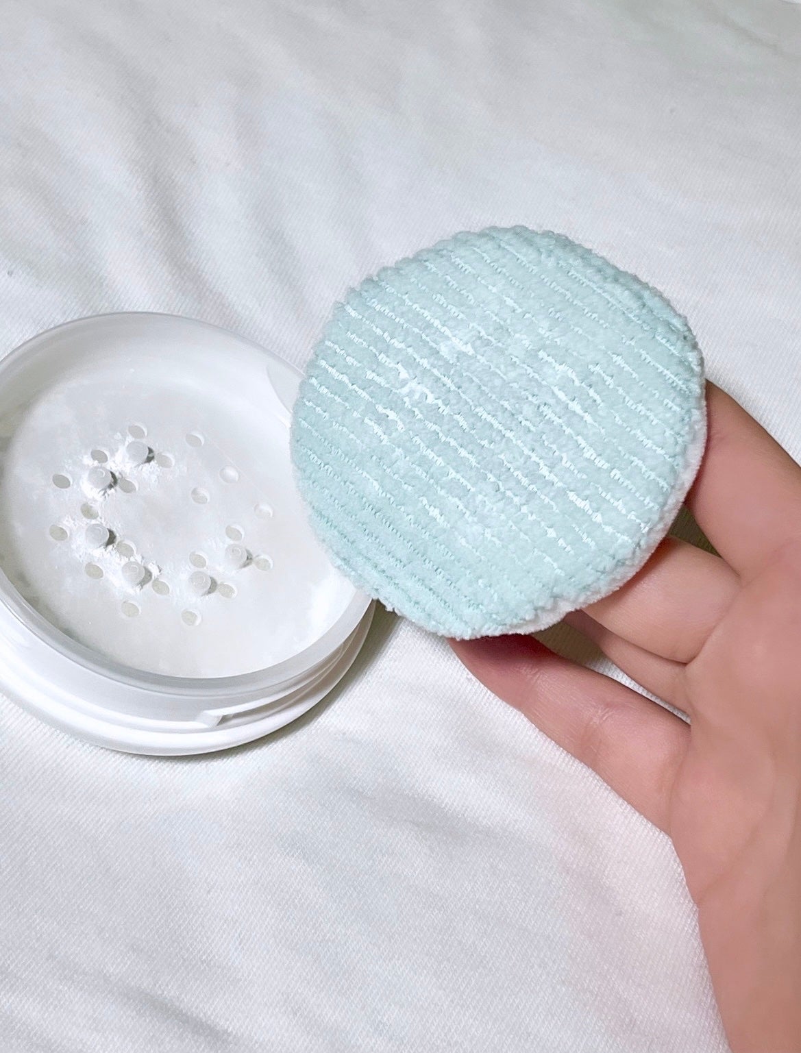 薬用さらさらデオドラントパウダー/デオナチュレ/デオドラント・制汗剤を使ったクチコミ(2枚目)