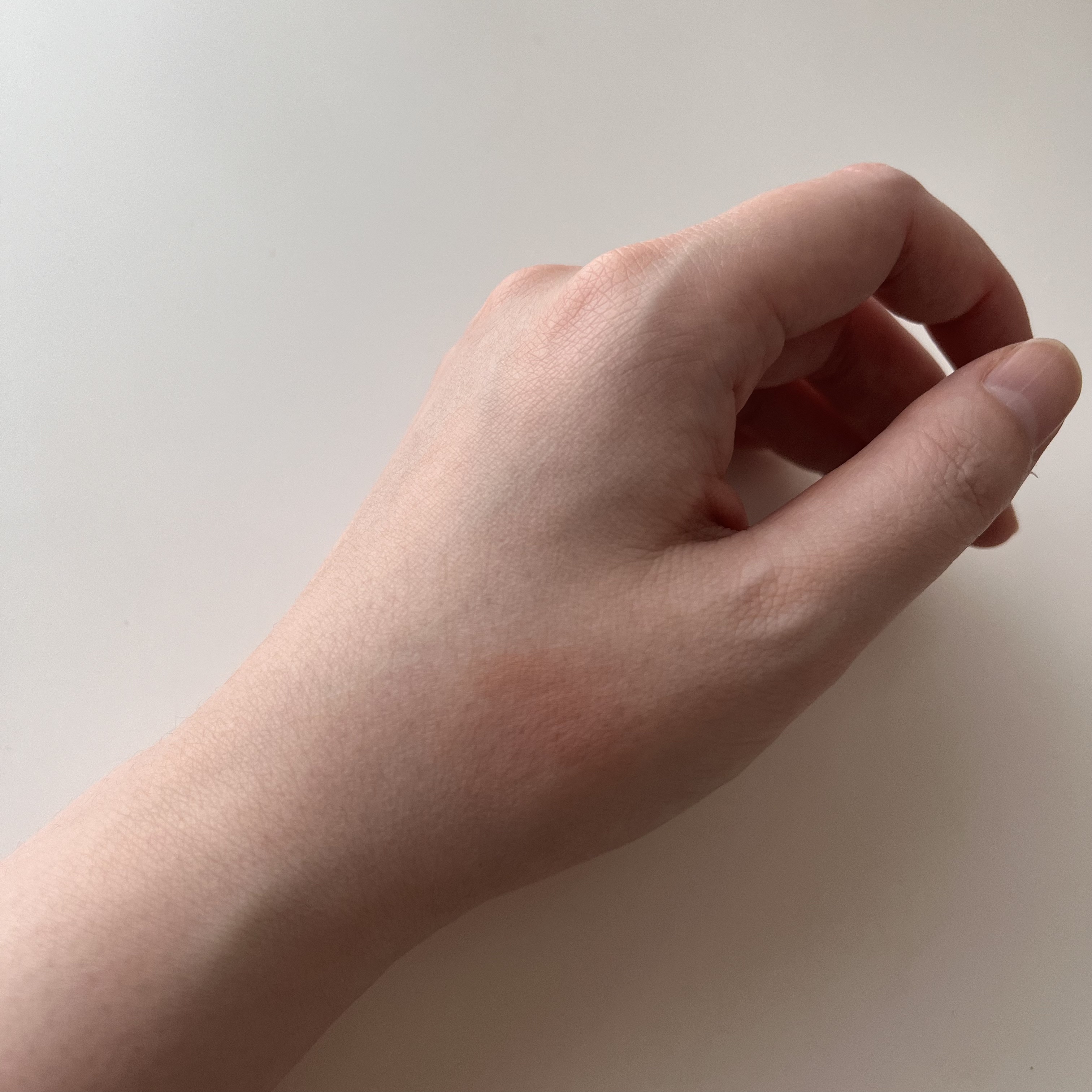 マットラテリキッドシャドウ EX-3 コーラルベージュ系【真夜中のご褒美のロゼ・ミルクセーキ】/KATE/リキッドアイシャドウを使ったクチコミ（3枚目）