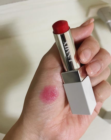 UNMIX リップスティックのクチコミ「UNMIX 
リップスティック 01 トマト🍅
アンミックスのコスメは初めて✨
神崎さんと吉.....」(2枚目)