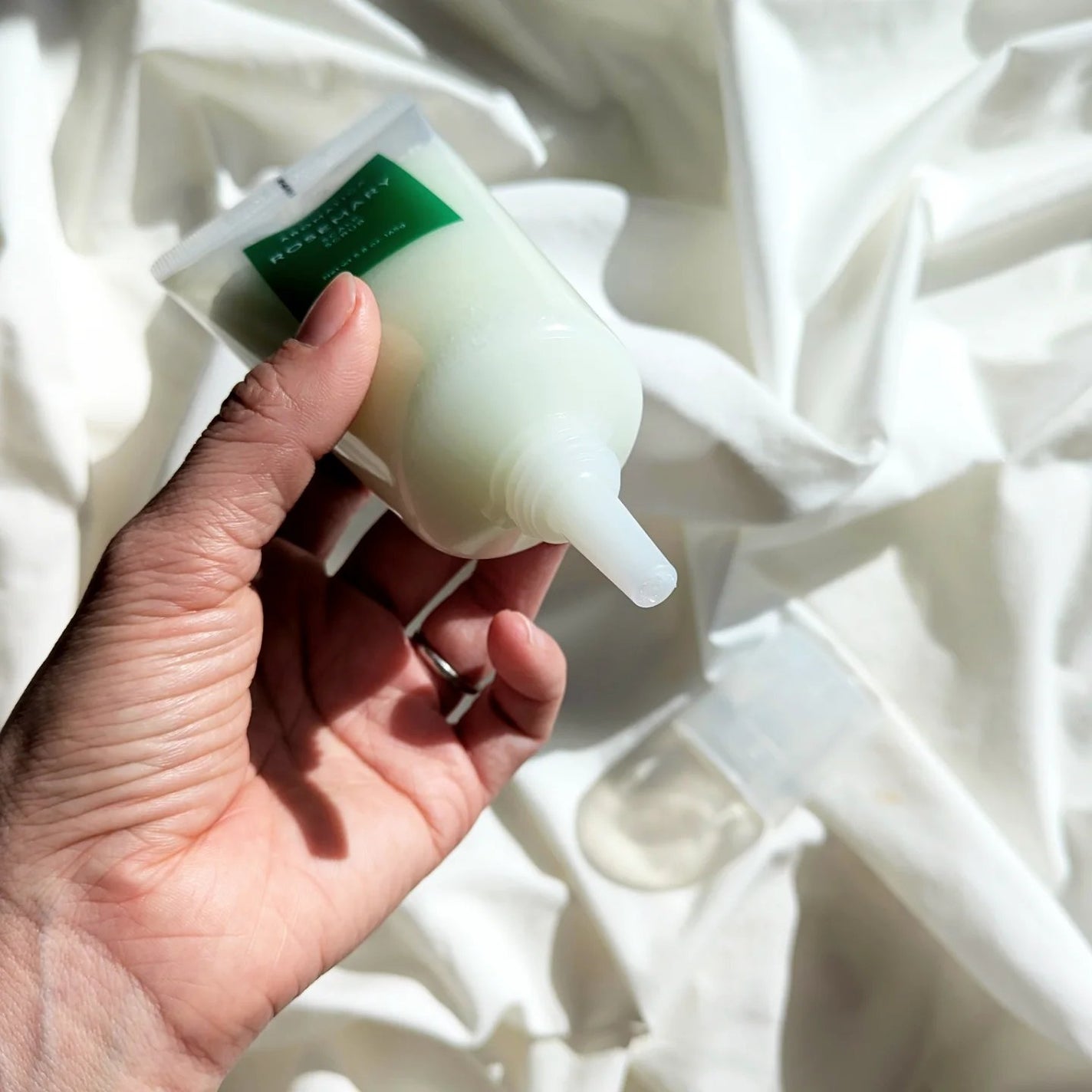 ローズマリー スカルプ スクラブ/AROMATICA/ヘッドスクラブを使ったクチコミ(2枚目)