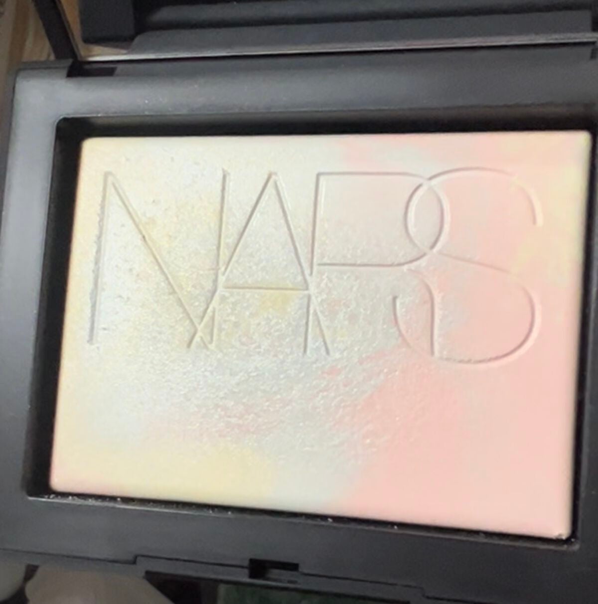 ライトリフレクティング プリズマティックパウダー/NARS/プレストパウダーを使ったクチコミ(1枚目)