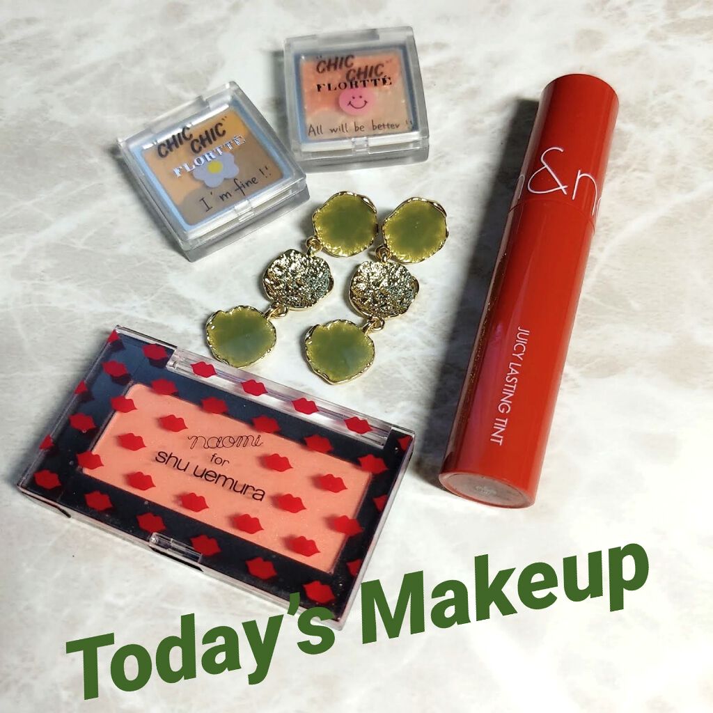 スマイルハート Chic Chicアイシャドウ/FLORTTE/アイシャドウパレットを使ったクチコミ（1枚目）
