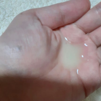 IGNIS サニーサワー エッセンスのクチコミ「百貨店で歩いてたら美容部員さんにいただきました!
テクスチャーはとろっとしていて薄緑です
香.....」(3枚目)