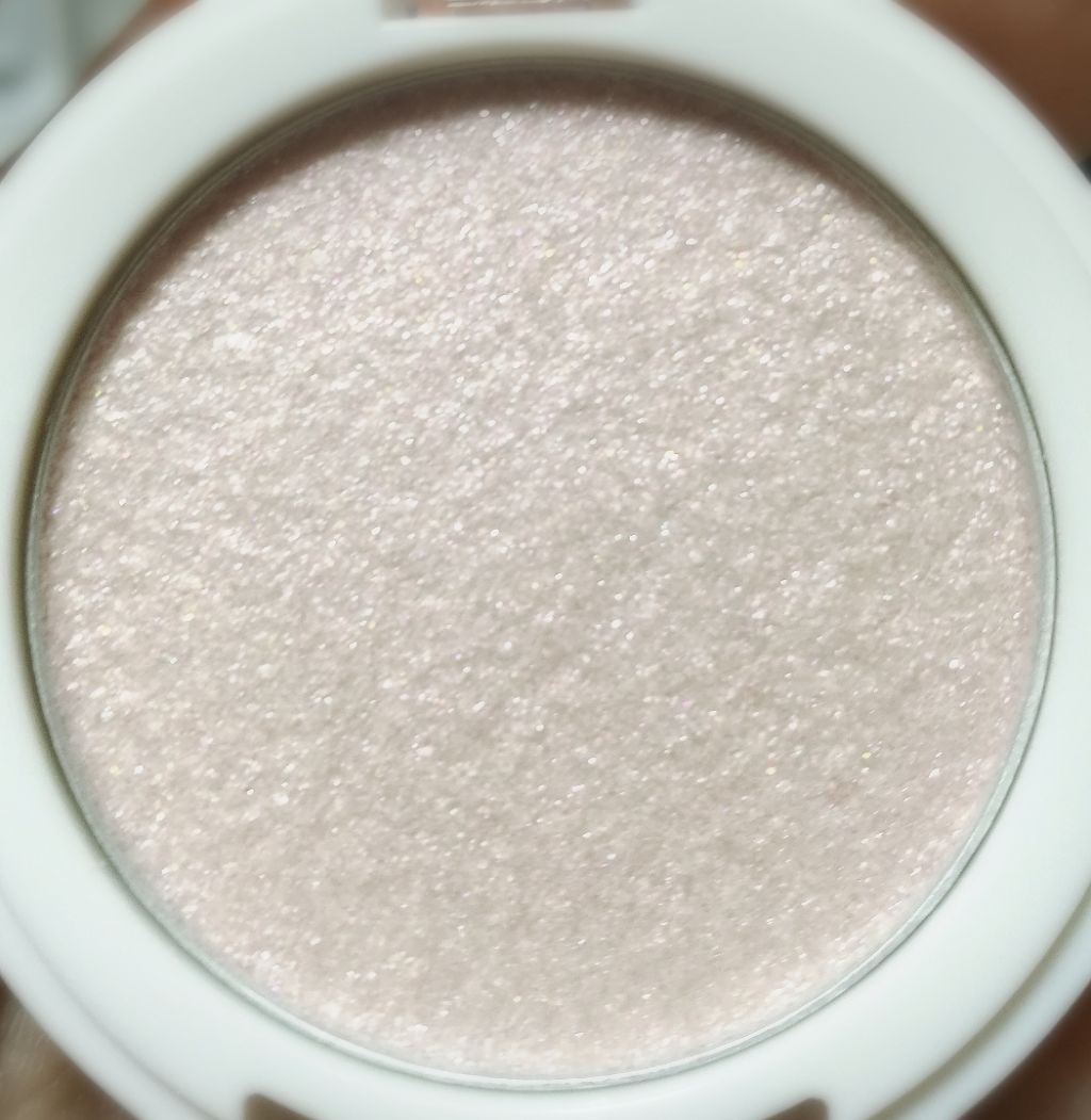 ARTISTARMAKE Ｓ トッピングシャワー 3 カシスパープル/COSMETIC PRESS/単色アイシャドウを使ったクチコミ（3枚目）