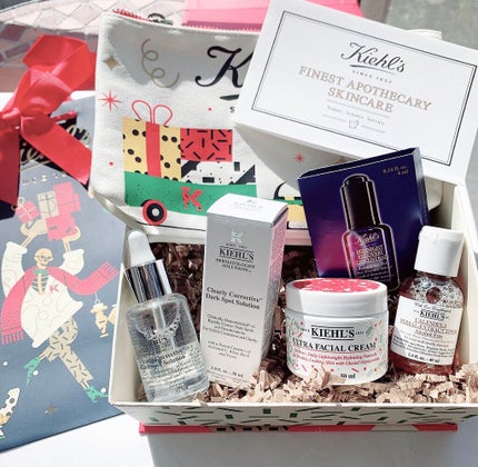 Kiehl's キールズ 選べる美容液セットのクチコミ「○Kiehl's ホリデイコレクション
愛用してるキールズ
ホリデーパッケージ可愛くて.....」(2枚目)