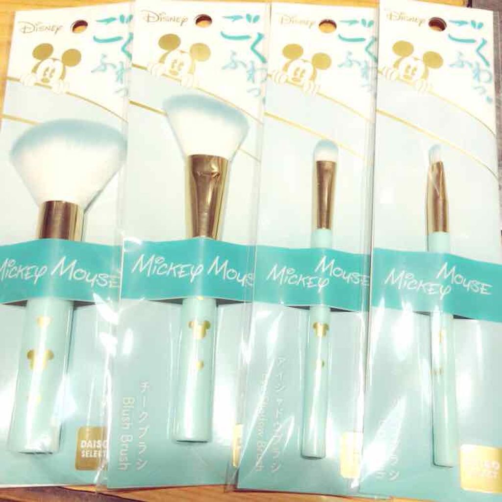ごくふわっ ミッキーブラシ/DAISO/メイクブラシを使ったクチコミ(1枚目)