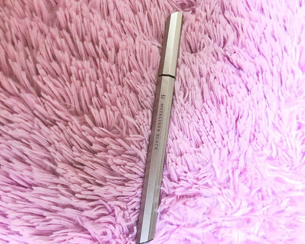 モテライナー リキッド/UZU BY FLOWFUSHI/リキッドアイライナーを使ったクチコミ（1枚目）