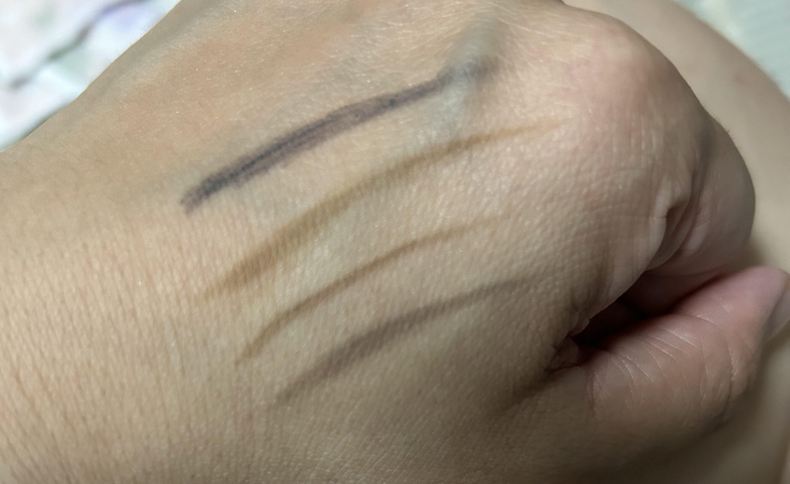 ＵＧＴ　アイブロウペンシル　ＧＤ 04c　ダークグレー/U R GLAM/アイブロウペンシルを使ったクチコミ（2枚目）