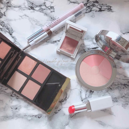 GUERLAIN メテオリット ハート シェイプのクチコミ「今日はCHICCA ルーセントレッドを使いたくて、口紅中心のメイク💄
アイメイクは2種類組.....」(1枚目)