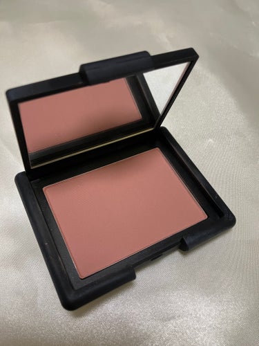 ブラッシュ 4081/NARS/パウダーチークを使ったクチコミ（3枚目）