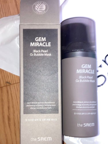 続きまして〜
初めて使ってみたシリーズ2👏

The saem の商品！！
GEM MIRACLE！

黒のクリーム状で顔にぬった数分後…
泡がなんと！？

クレンジングのあと水気をふきとり
乾いた手で