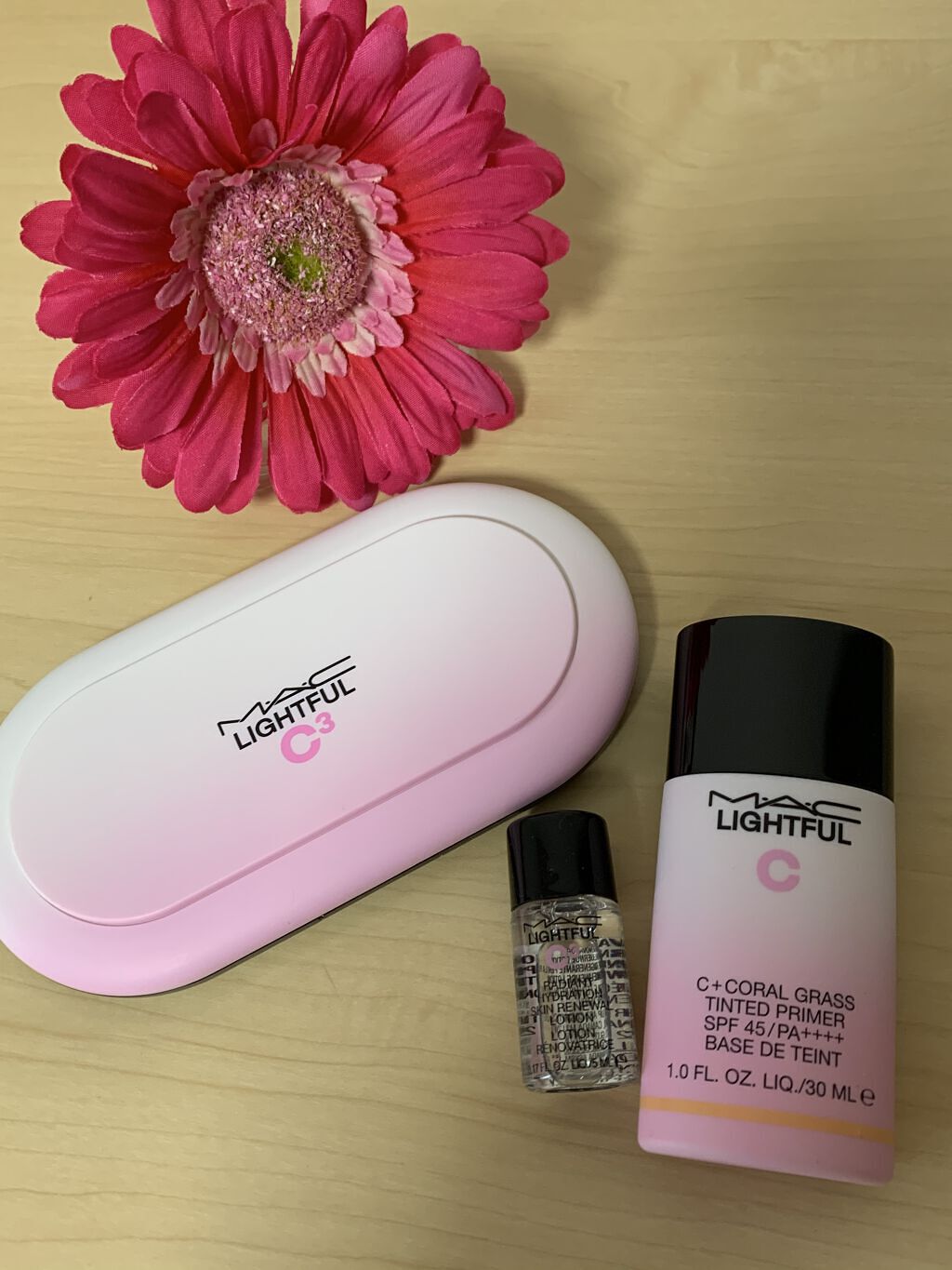 ライトフル Ｃ＋ティンティッド プライマーSPF45(PA++++)/M・A・C/化粧下地を使ったクチコミ（1枚目）
