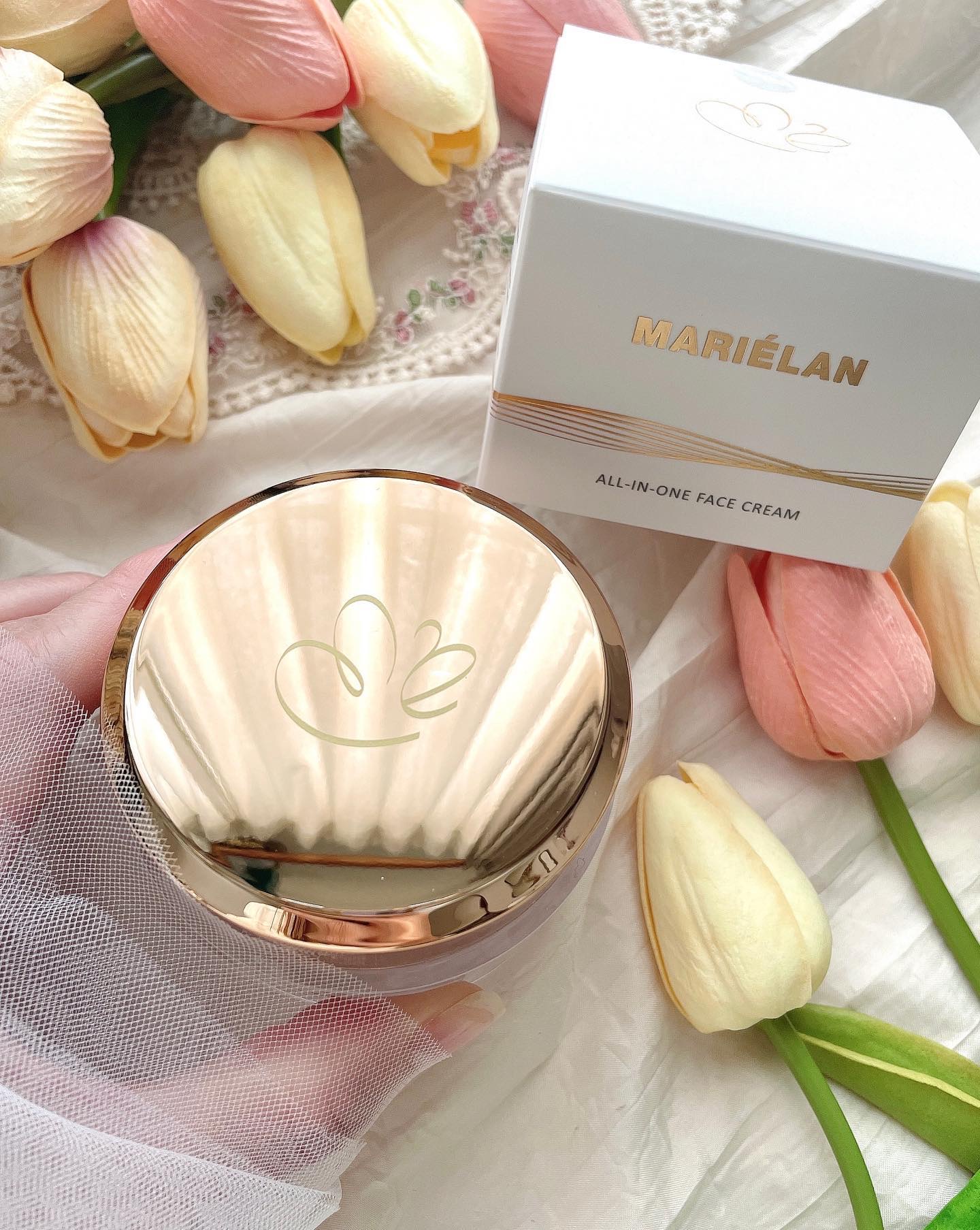 MARIÉLAN オールインワン フェイスクリーム のクチコミ「🤍オールインワンクリーム

ジェルとクリームの中間くらいの
みずみずしいぷるぷるテクスチャー
.....」（2枚目）