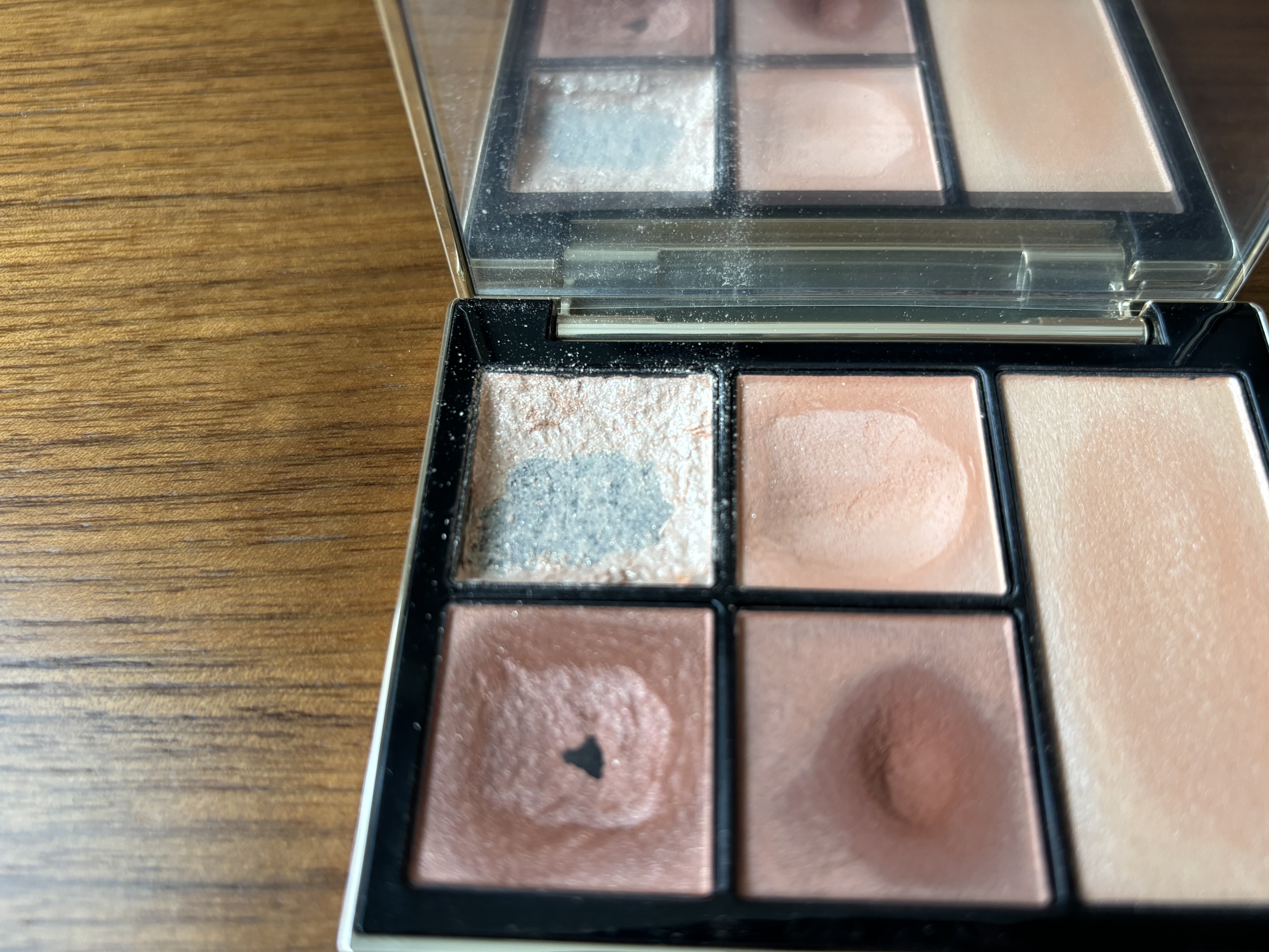 フェイス スタイリスト/SNIDEL BEAUTY/アイシャドウパレットを使ったクチコミ（2枚目）