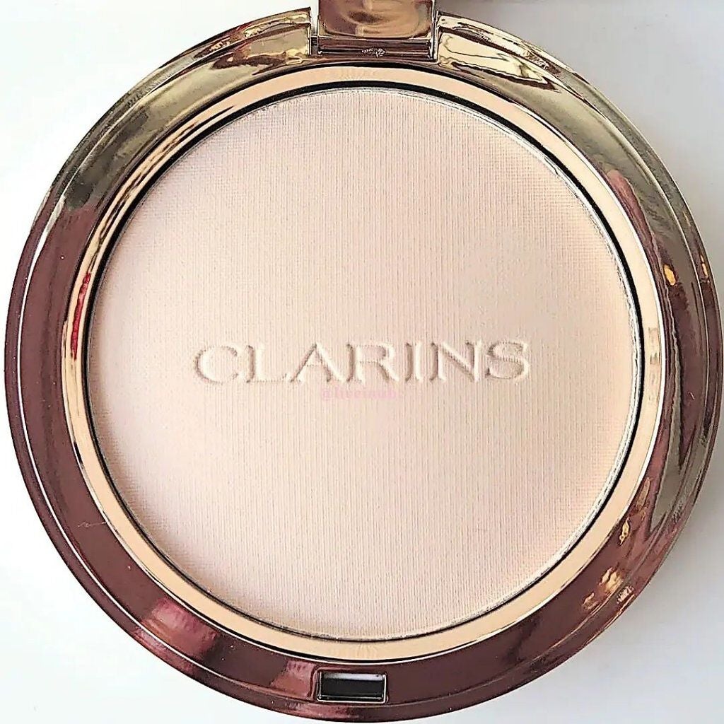 エヴァーマット コンパクトパウダー/CLARINS/プレストパウダーを使ったクチコミ(4枚目)