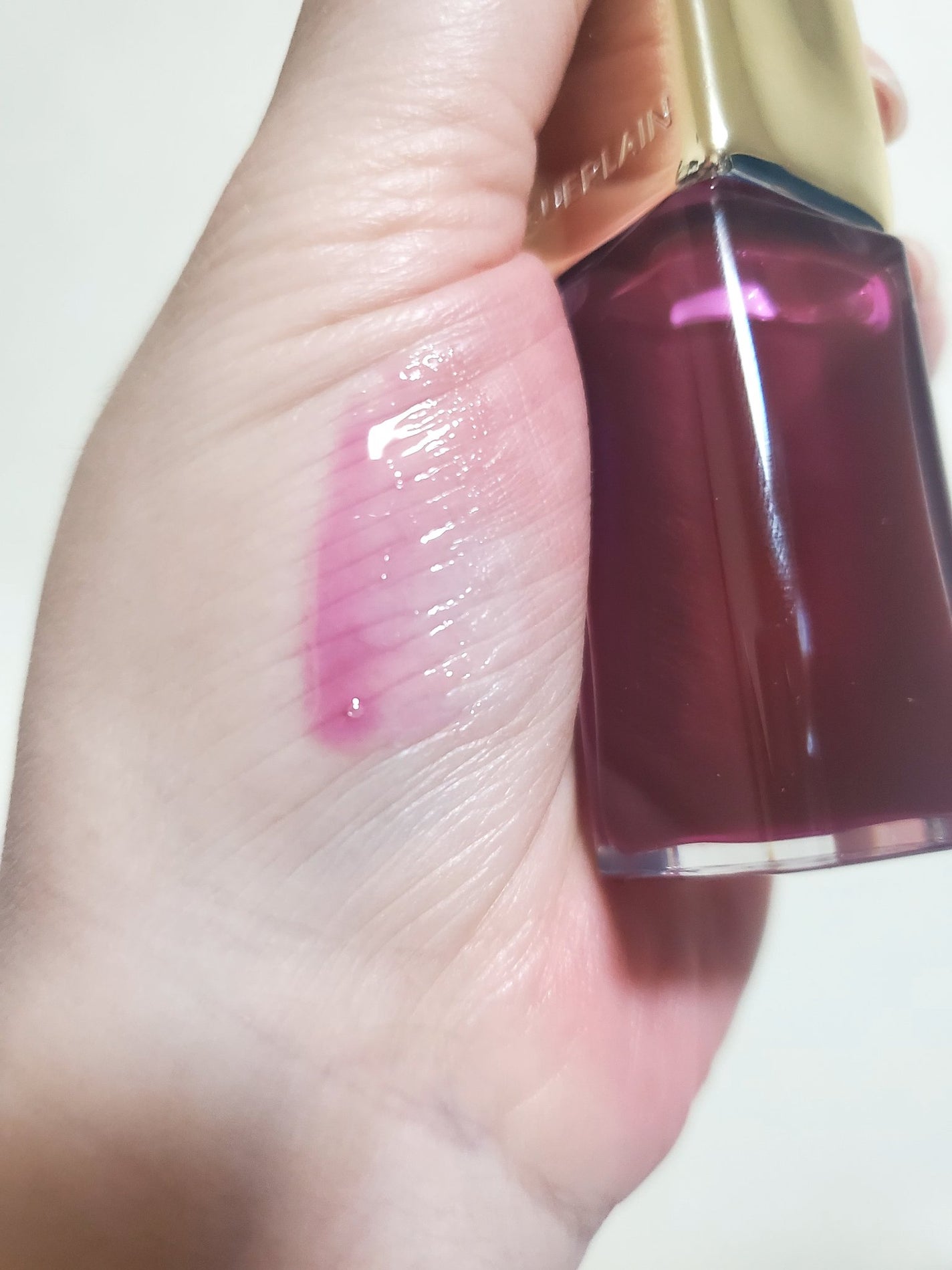 キスキス ビー グロウ オイル/GUERLAIN/リップグロスを使ったクチコミ(3枚目)