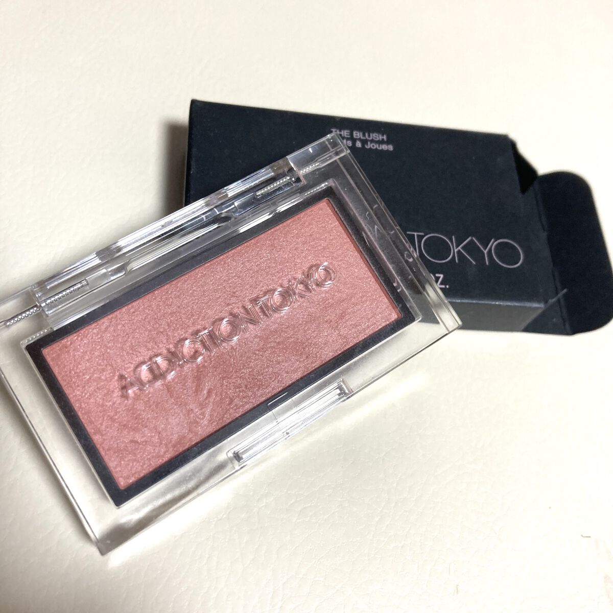 アディクション ザ ブラッシュ マット 007M Rose Latte/ADDICTION/パウダーチークを使ったクチコミ（2枚目）