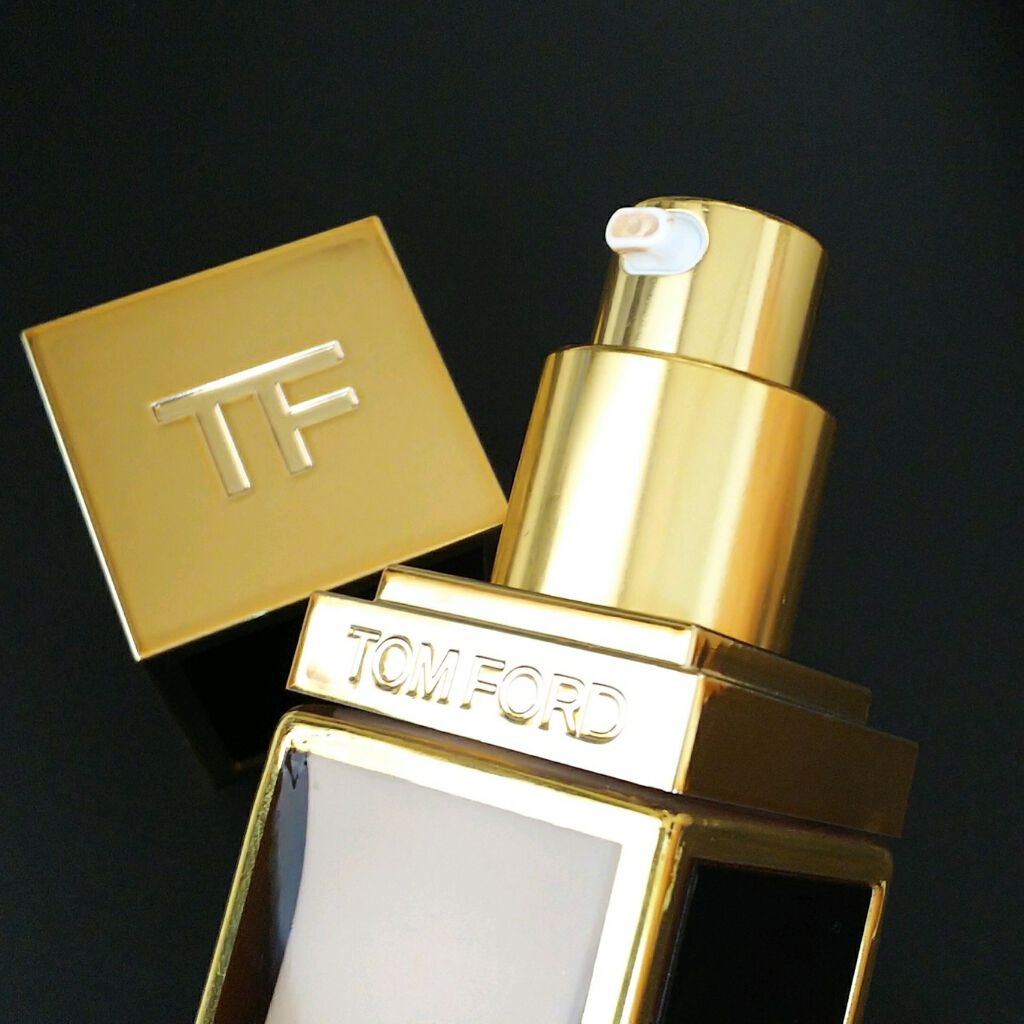シェイド アンド イルミネイト ソフト ラディアンス ファンデーション SPF 50/TOM FORD BEAUTY/リキッドファンデーションを使ったクチコミ(2枚目)
