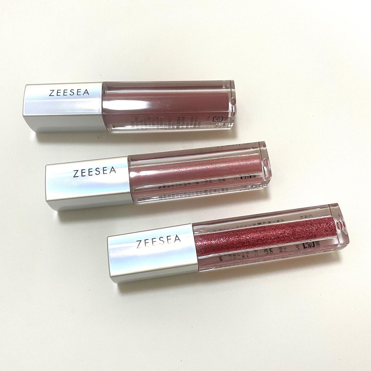 natsumi on LIPS 「.ZEESEAダイヤモンドシリーズ星空リキッドアイシャドウ.使..」(4枚目)