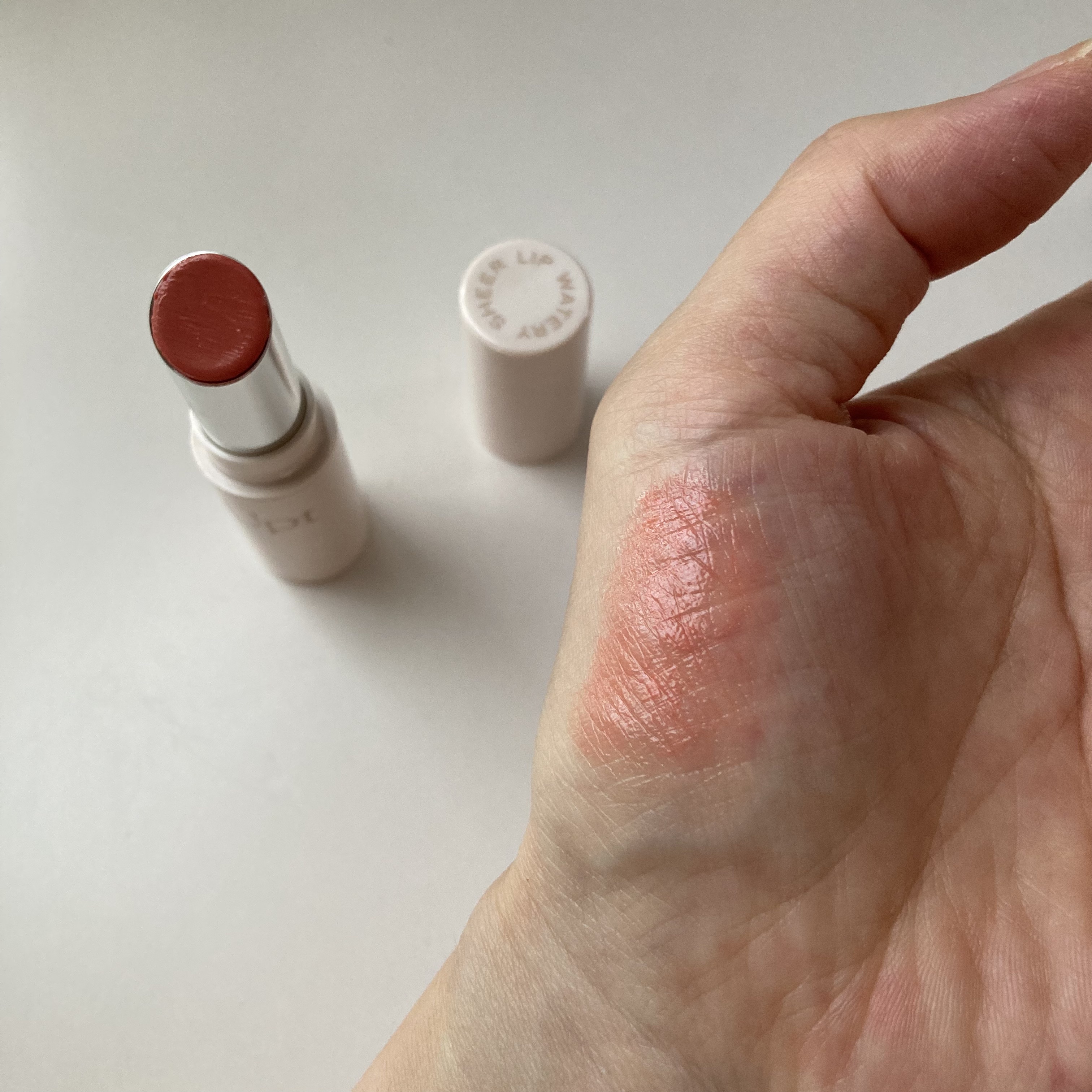 Upt WATERY SHEER LIP  02 ペールドロップ/Upt/口紅を使ったクチコミ（2枚目）