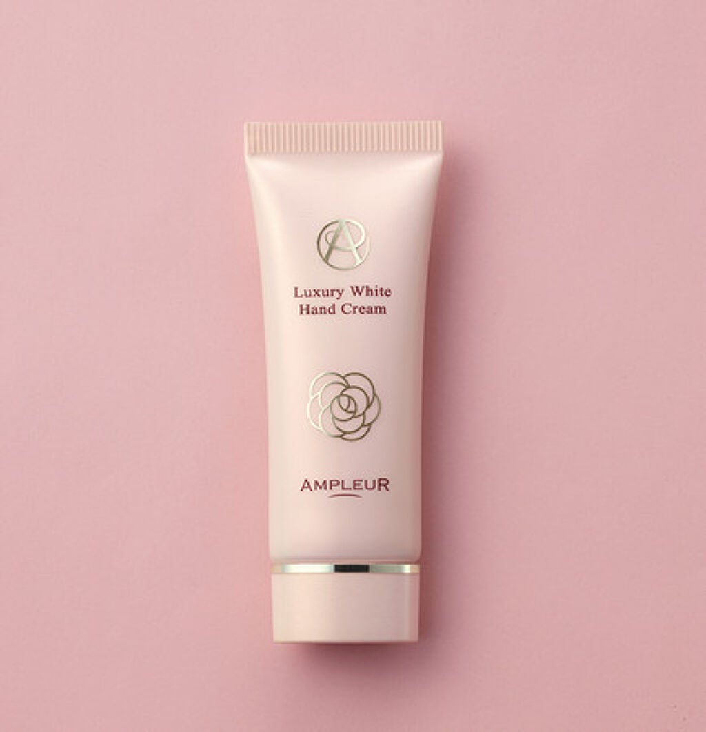 ラグジュアリーホワイト ハンドクリーム アンプルール