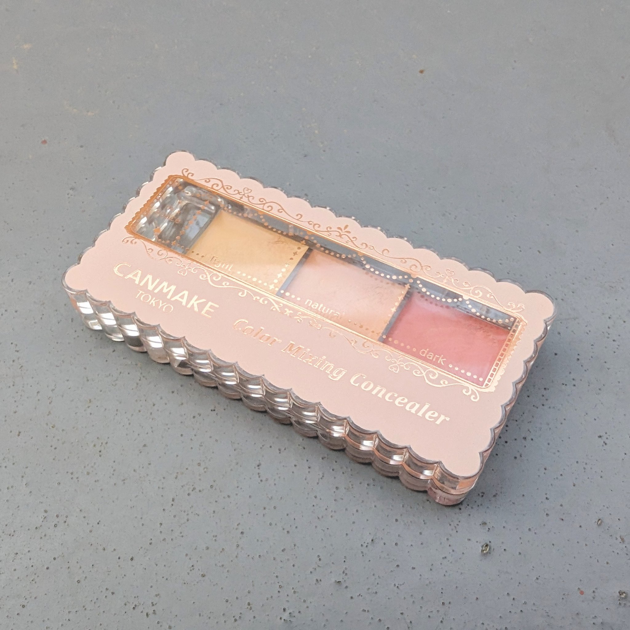 カラーミキシングコンシーラー/キャンメイク/パレットコンシーラーを使ったクチコミ（3枚目）