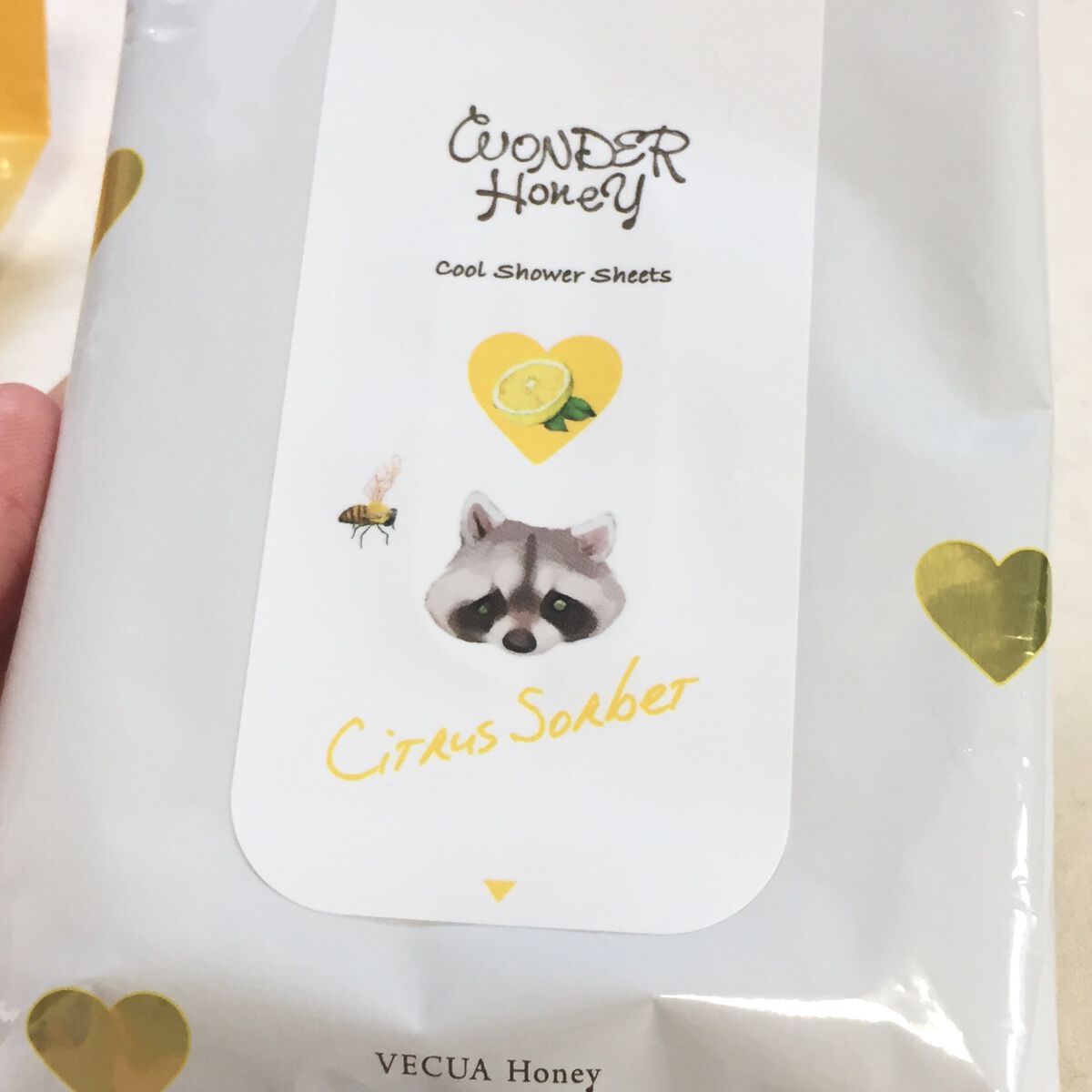 ワンダーハニー 素肌すっきりクールシャワーシート/VECUA Honey/ボディシートを使ったクチコミ(2枚目)